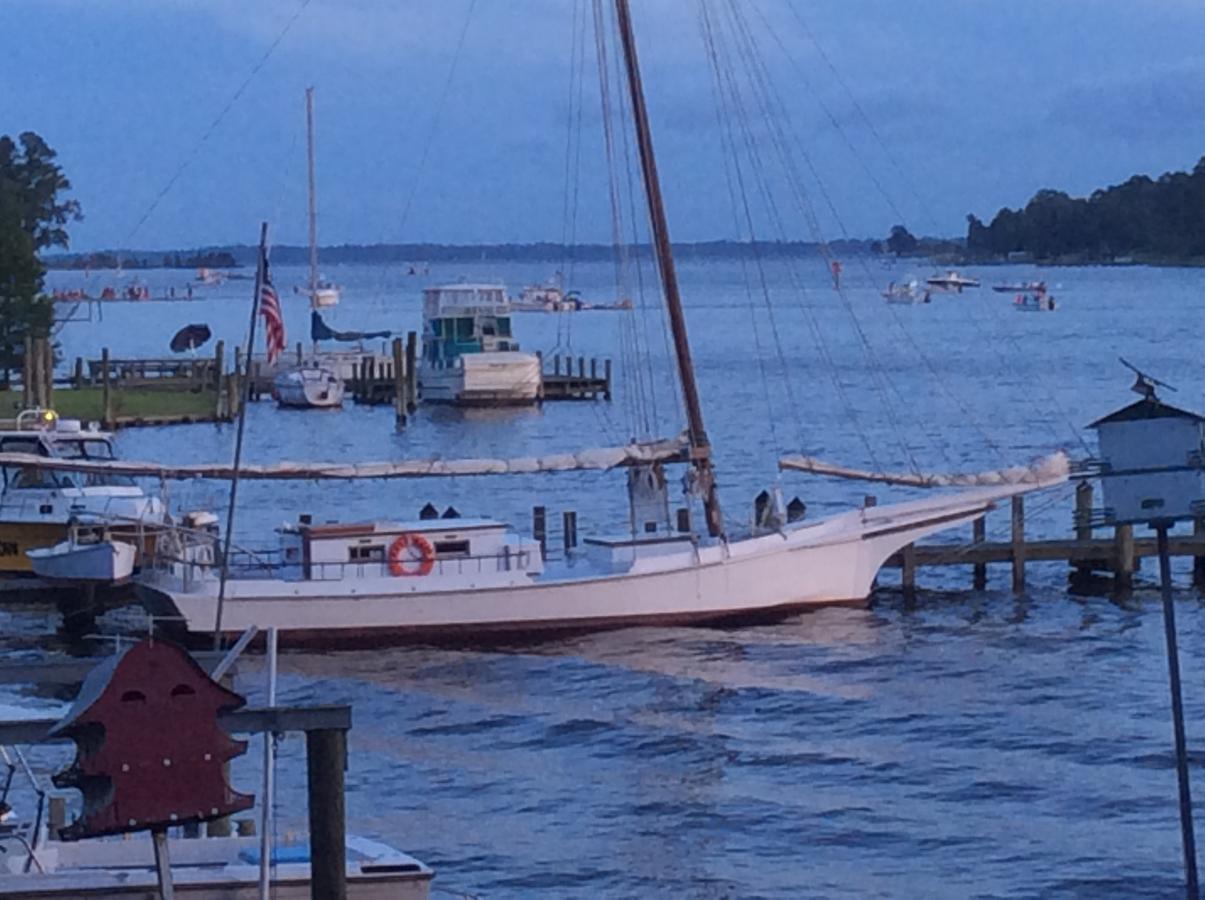Bath Harbor Marina And Motel Esterno foto